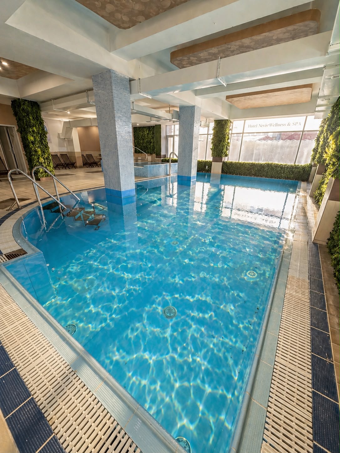 Piscină & Jacuzzi Interior